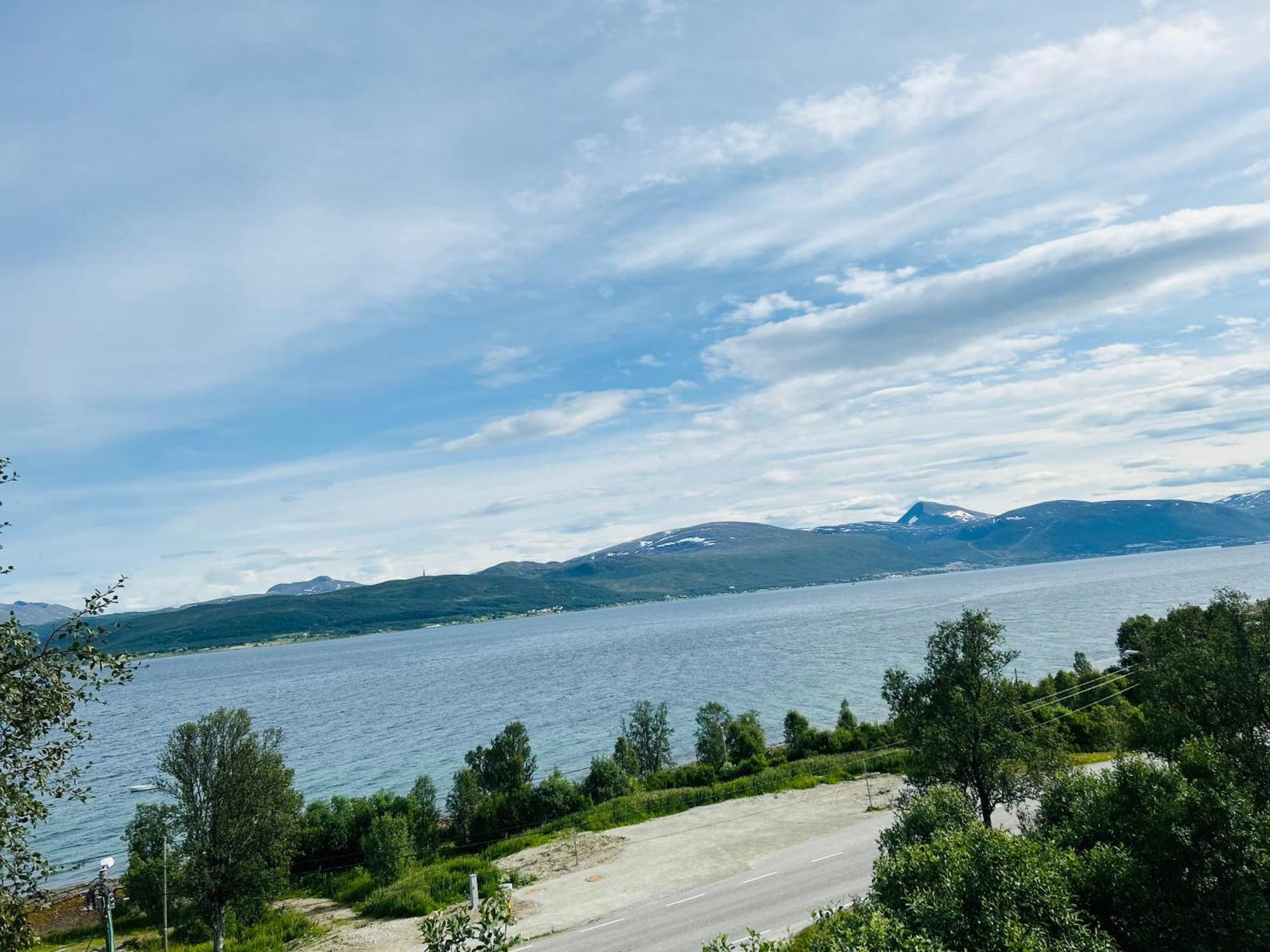 Apartment In Tromso With Sea And Mountain View מראה חיצוני תמונה